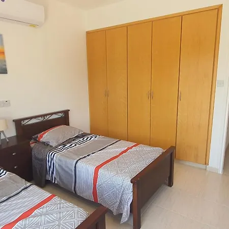 Lavin - 3bedroom Maisonette *